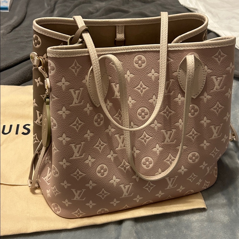 Louis Vuitton Blush Monogram Handbag
